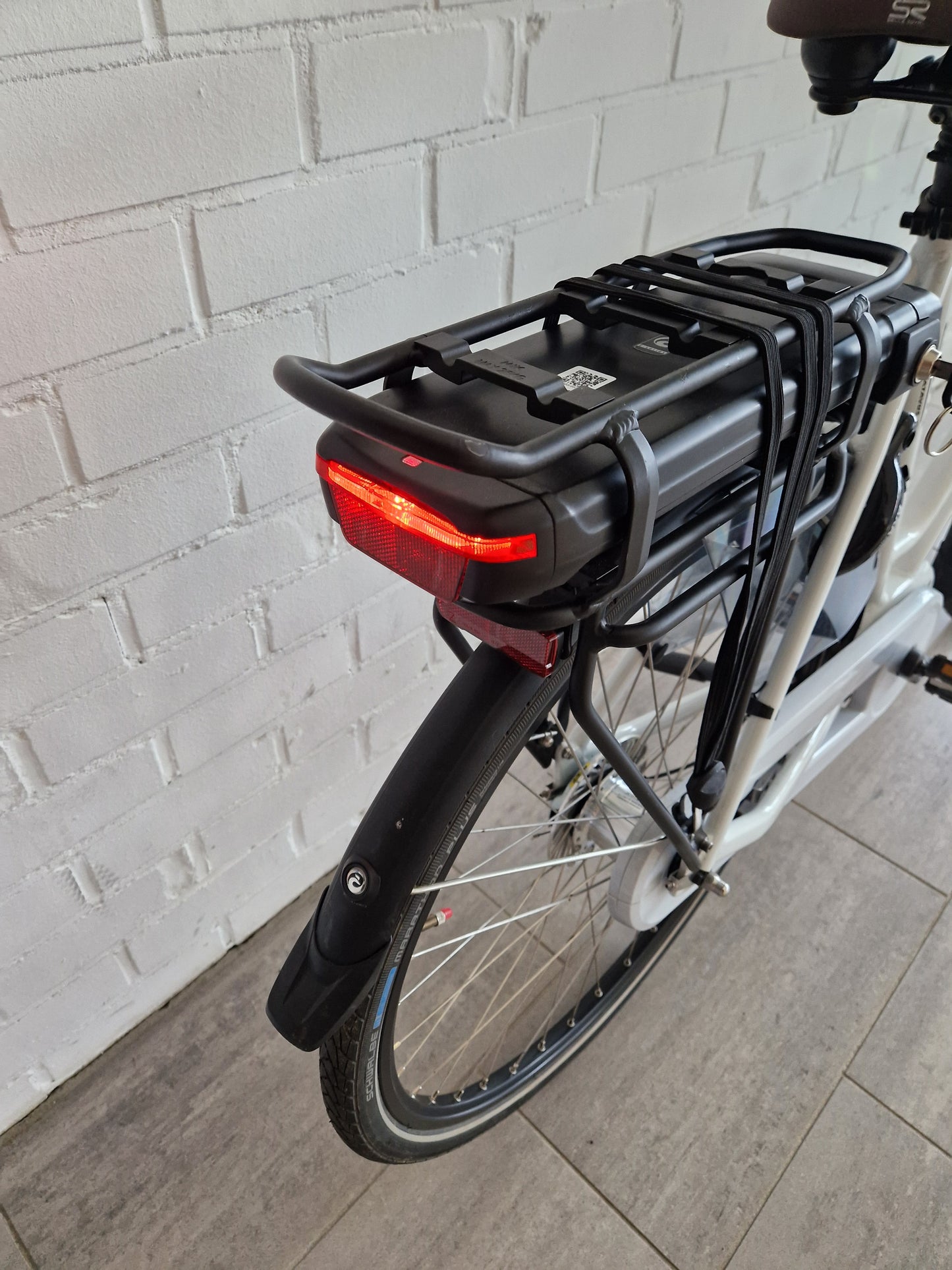 Batavus Cura 2021 met middenmotor