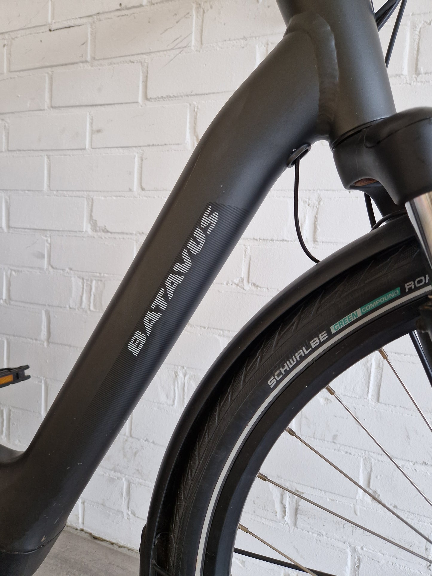 Batavus Finez D48 Bosch Active Line Plus middenmotor