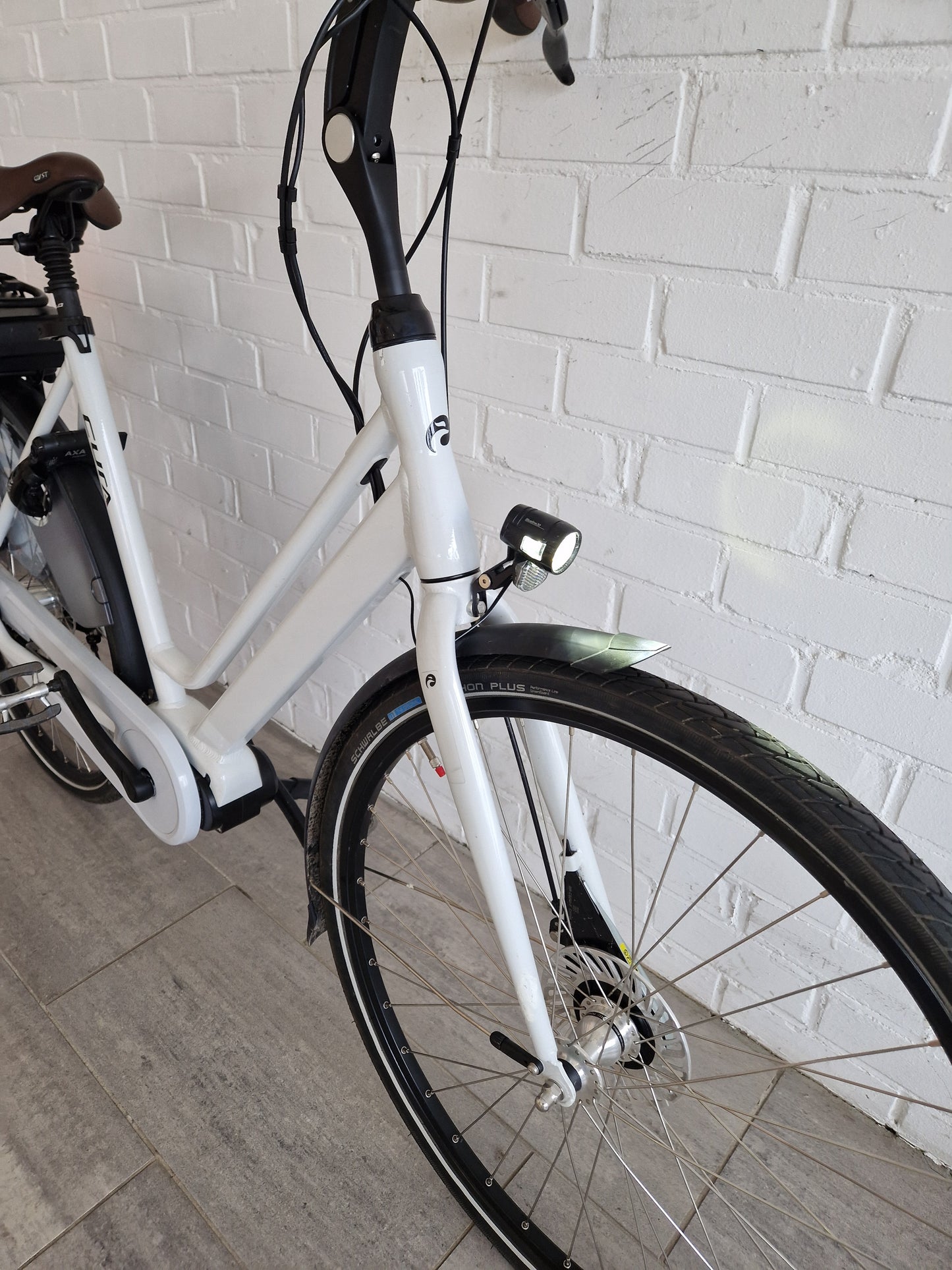 Batavus Cura 2021 met middenmotor