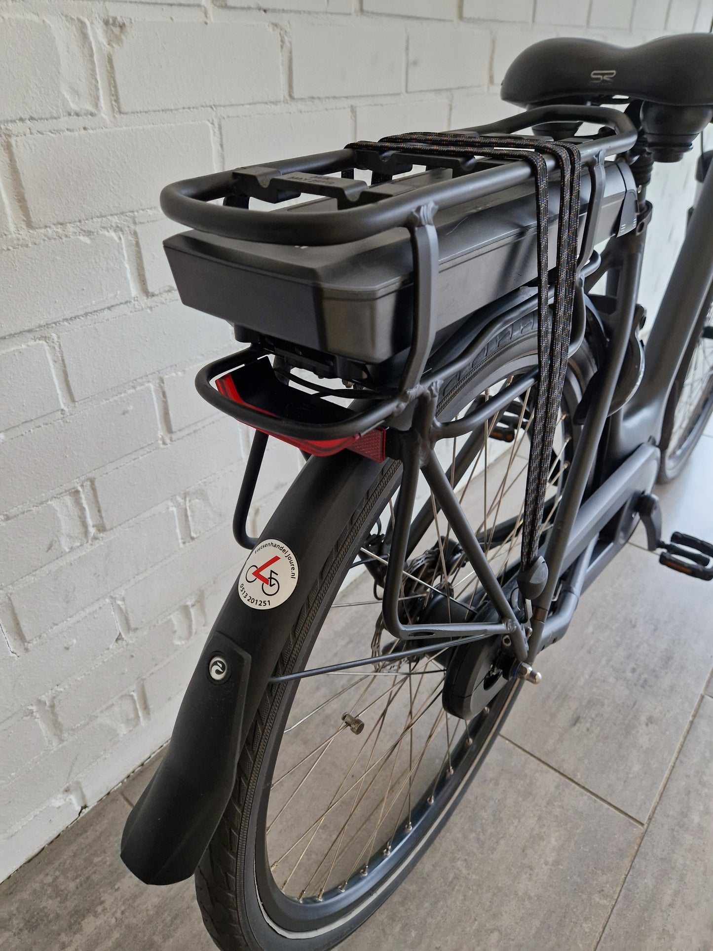 Batavus Finez D48 Bosch Active Line Plus middenmotor